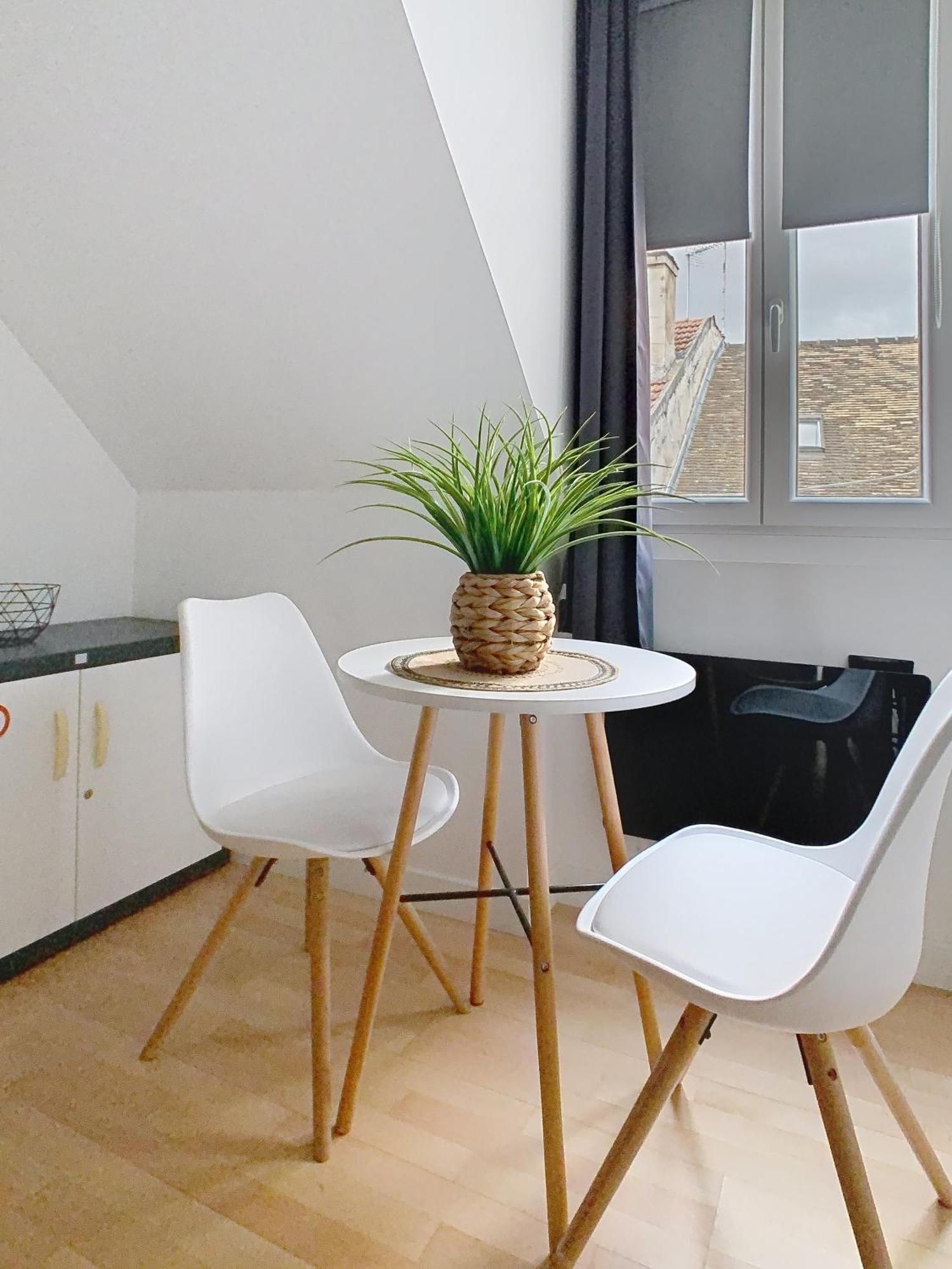 Appartement Le Briais à Melun Extérieur photo