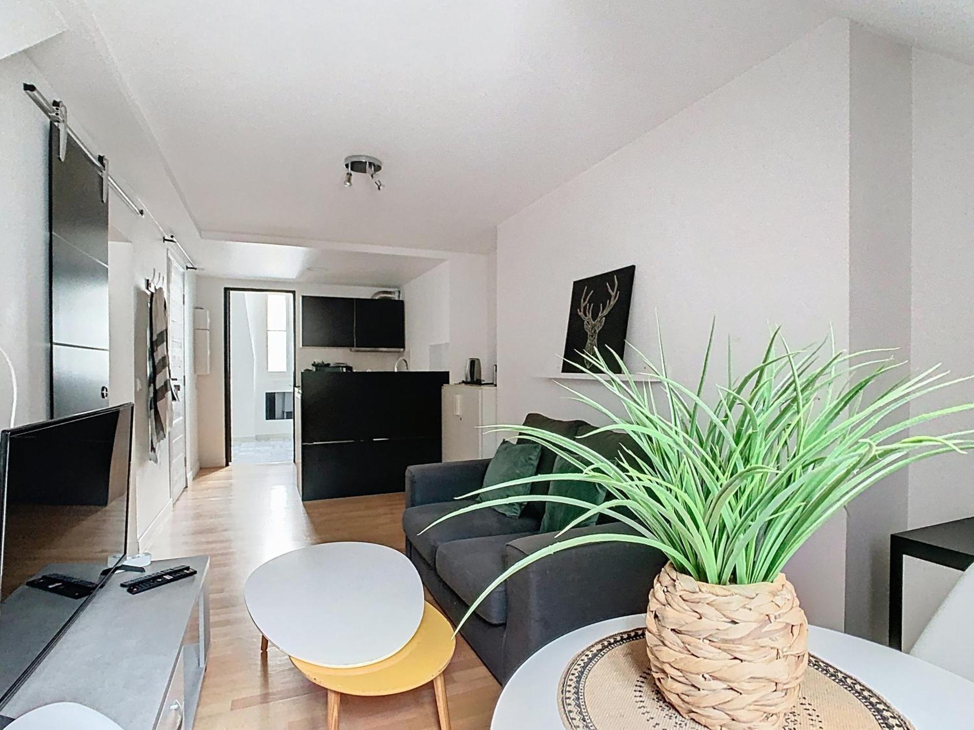 Appartement Le Briais à Melun Extérieur photo